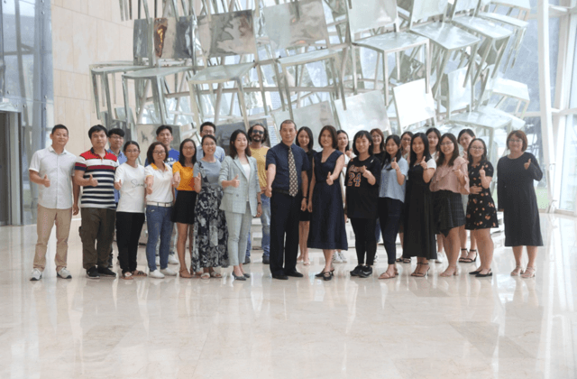 Групове фото компанії